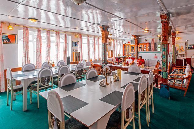 Sakya Abode Hotell Kaza Exteriör bild